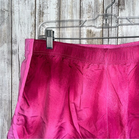 Nike Women’s Dri Fit Tempo Pink Printed Running Shorts Size XXL - Picture 4 of 5